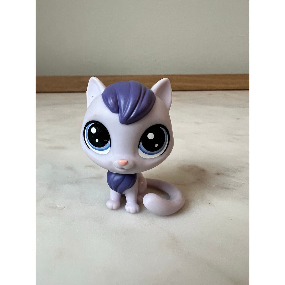 Littlest Pet Shop LPS 2-76 Cat Purple Dane Catso Snowboarding Kitty Crew